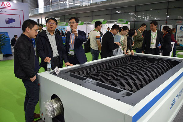 講解撕碎機設備的選型依據