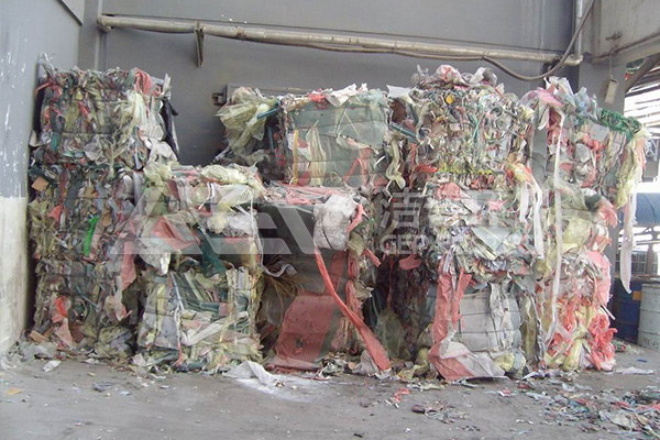 塑料薄膜破碎机生产线现场,塑料清洗造粒处理系统