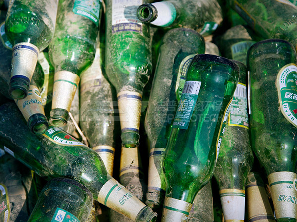 玻璃制品回收利用方法介绍，玻璃瓶破碎处理有啥用途？
