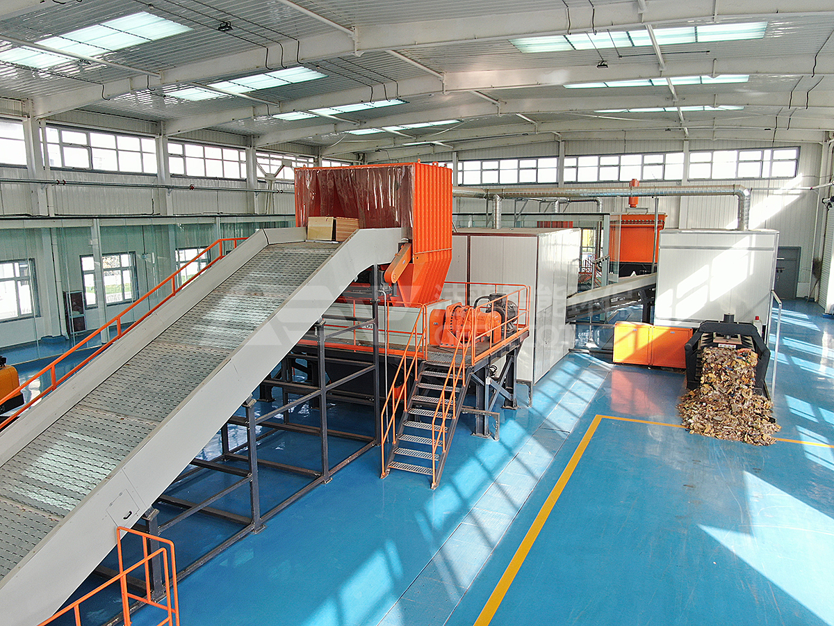 垃圾场处理设备现场